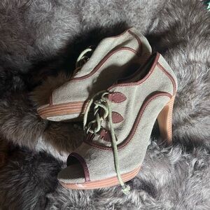 Banana Republic heels